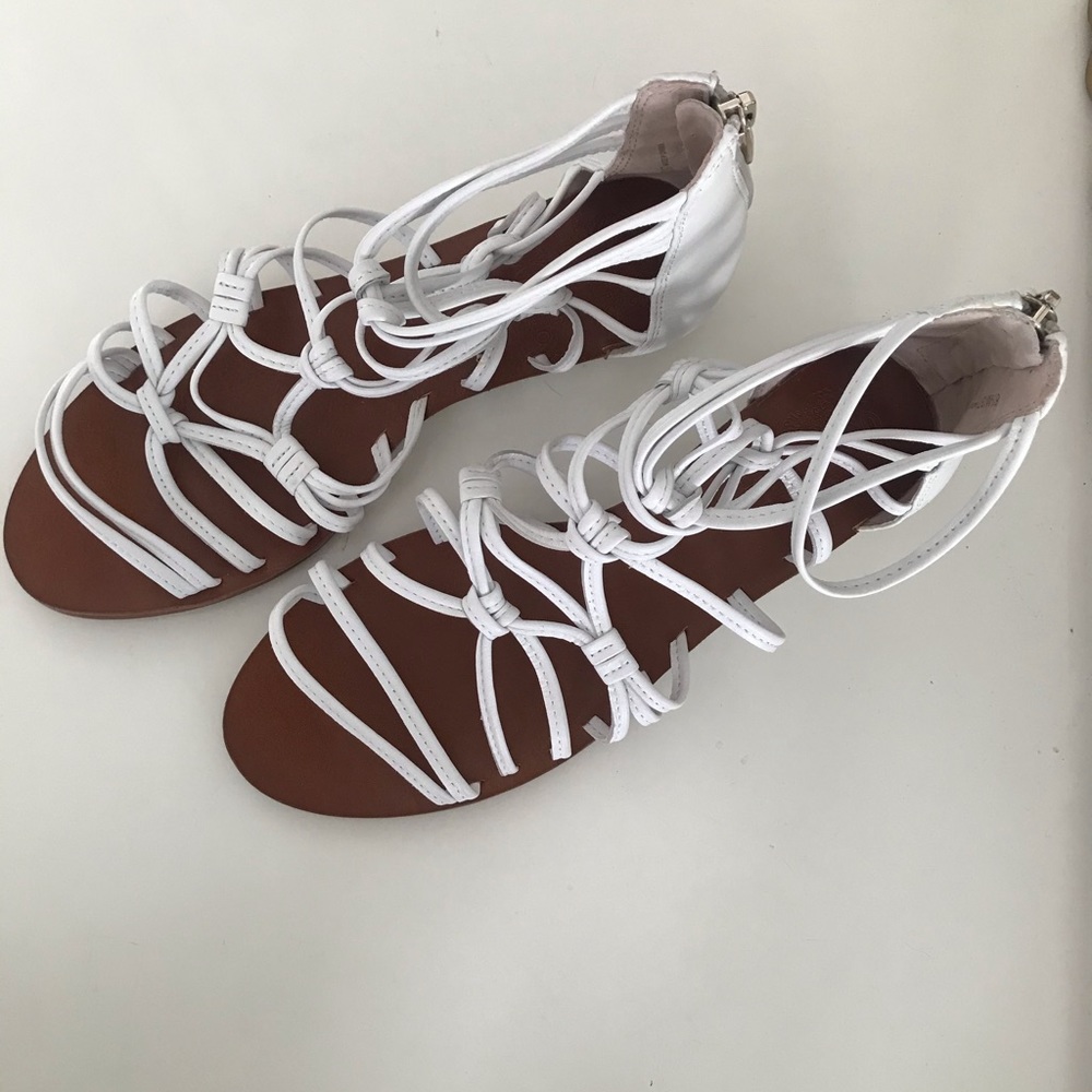NWOT Vince Camuto Sandals